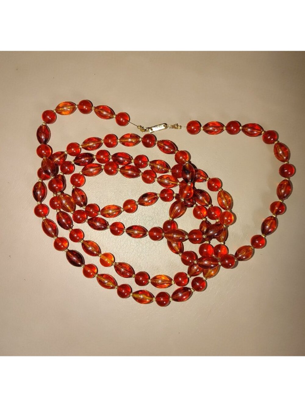 Hobe Necklace Vintage Brown Red Ambar Lucite Bead Gold Tone Accents 54 Inches - Picture 16 of 16